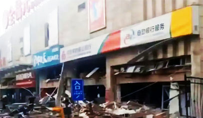 致2死2傷，山東濰坊高密市一沿街門店突發(fā)燃?xì)忾W爆